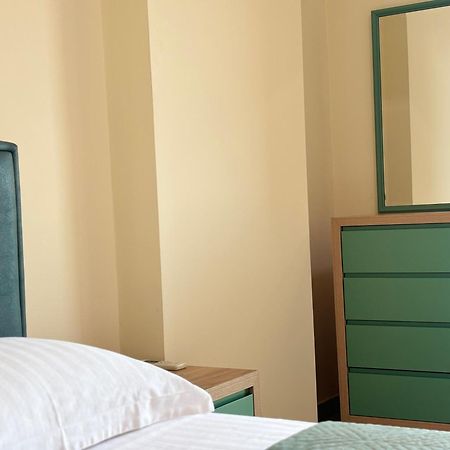 Tam 2Bdr Center Taiwan Apartment Tirana Esterno foto