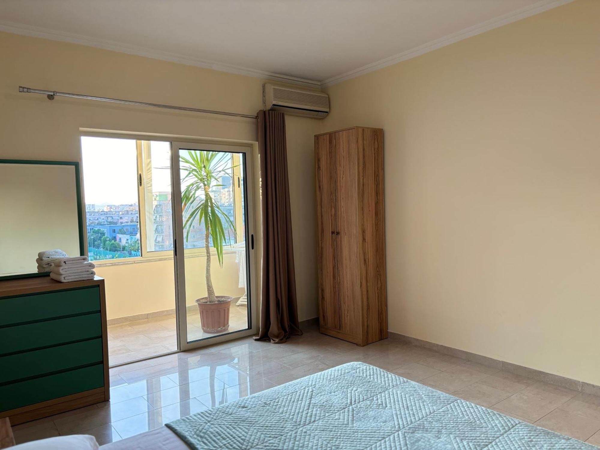 Tam 2Bdr Center Taiwan Apartment Tirana Esterno foto